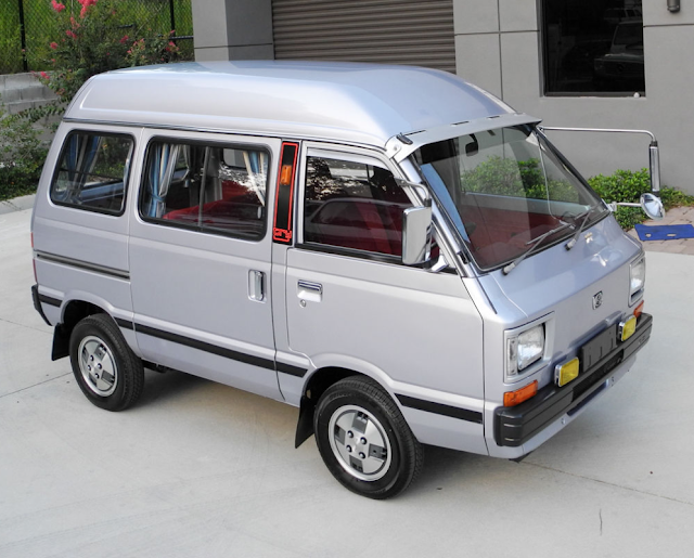 1980 Subaru Sambar Try Bus JDM Kei Micro Mini Van – Keep Cars Weird Wednesday