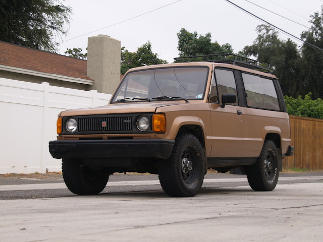 1986 Isuzu Trooper DLX Turbo Diesel 4×4 2-Door Manual Transmission – Turbo Tuesday